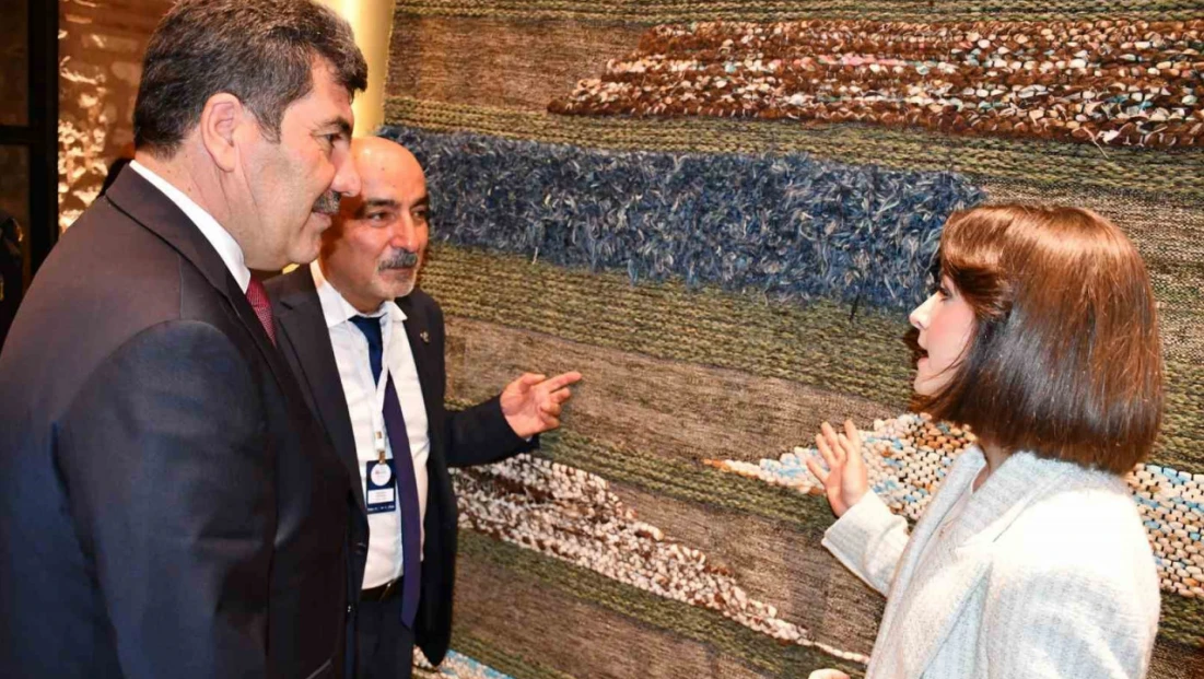 Dünya halı üretiminin merkezi Türkiye, dünya halı modasında da belirleyici