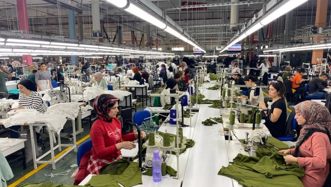 Kendi enerjisini üretip, yağmur suyunu kullanıyor