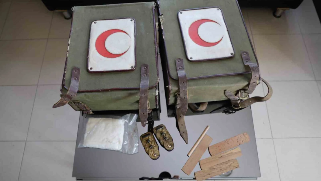 109 yıllık Kızılay 'Sıhhiye Çantaları' Çanakkale Savaşı'nın izlerini taşıyor