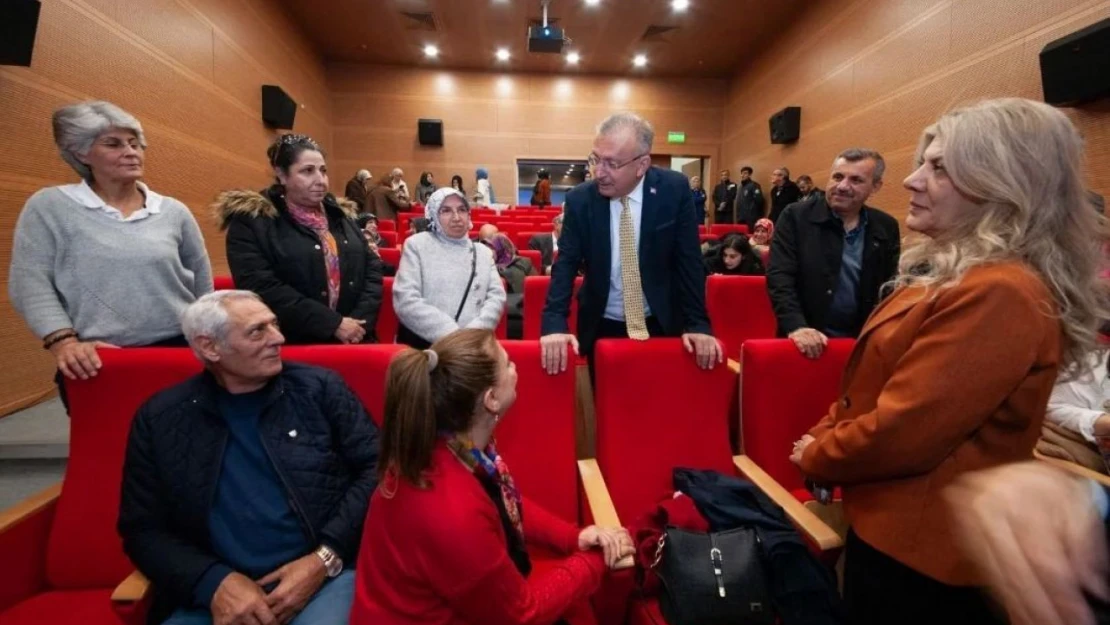 60+ Tazelenme Üniversitesi öğrencilerine oryantasyon eğitimi