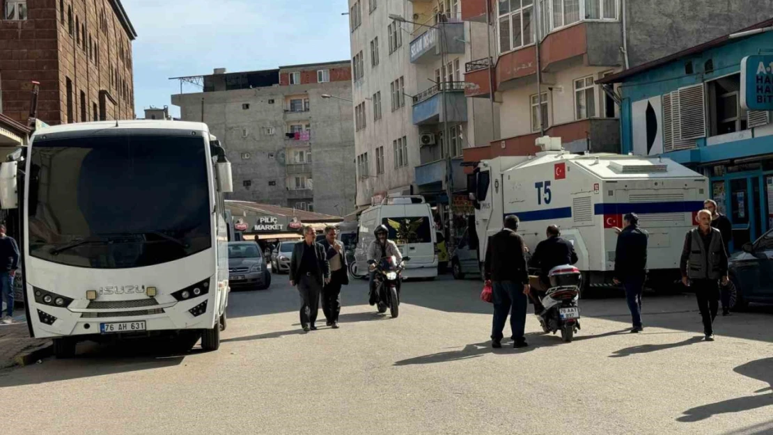 9 yıl önce 13 polisin şehit edildiği saldırıyla ilgili DEM Parti Iğdır İl Başkanı gözaltına alındı