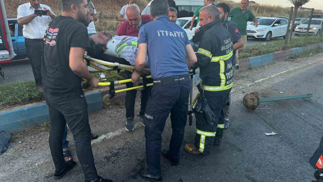 Adıyaman'da 2 otomobil çarpıştı: 2 Yaralı