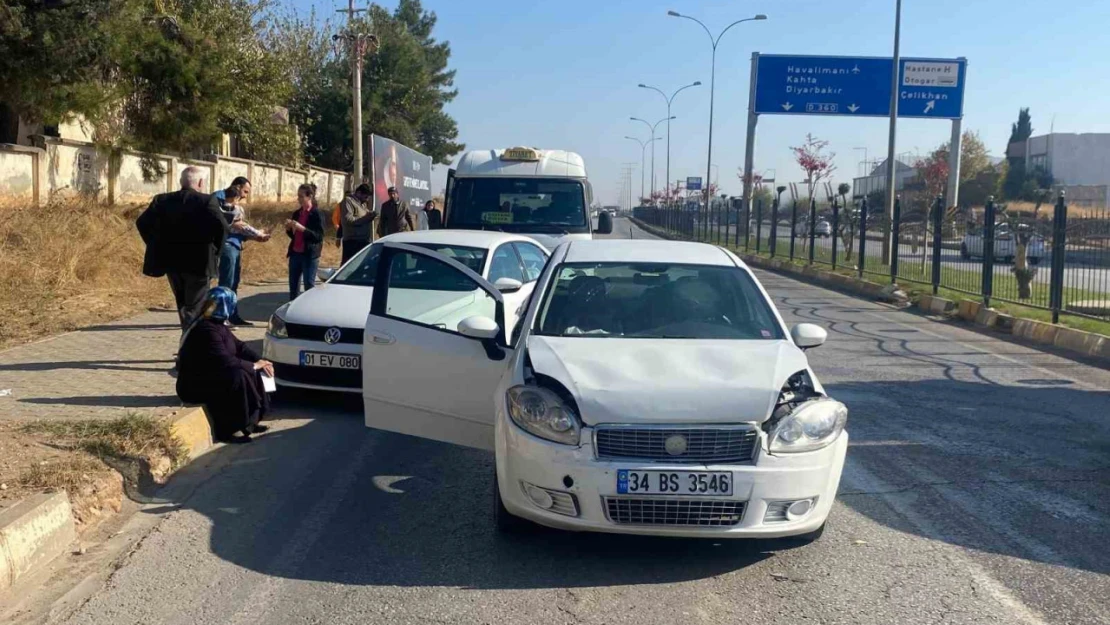 Adıyaman'da 4 araç bir birine girdi