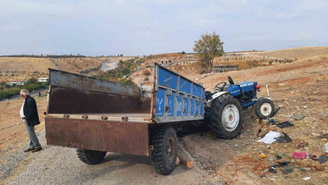 Adıyaman'da traktör devrildi: 1'i ağır 6 yaralı