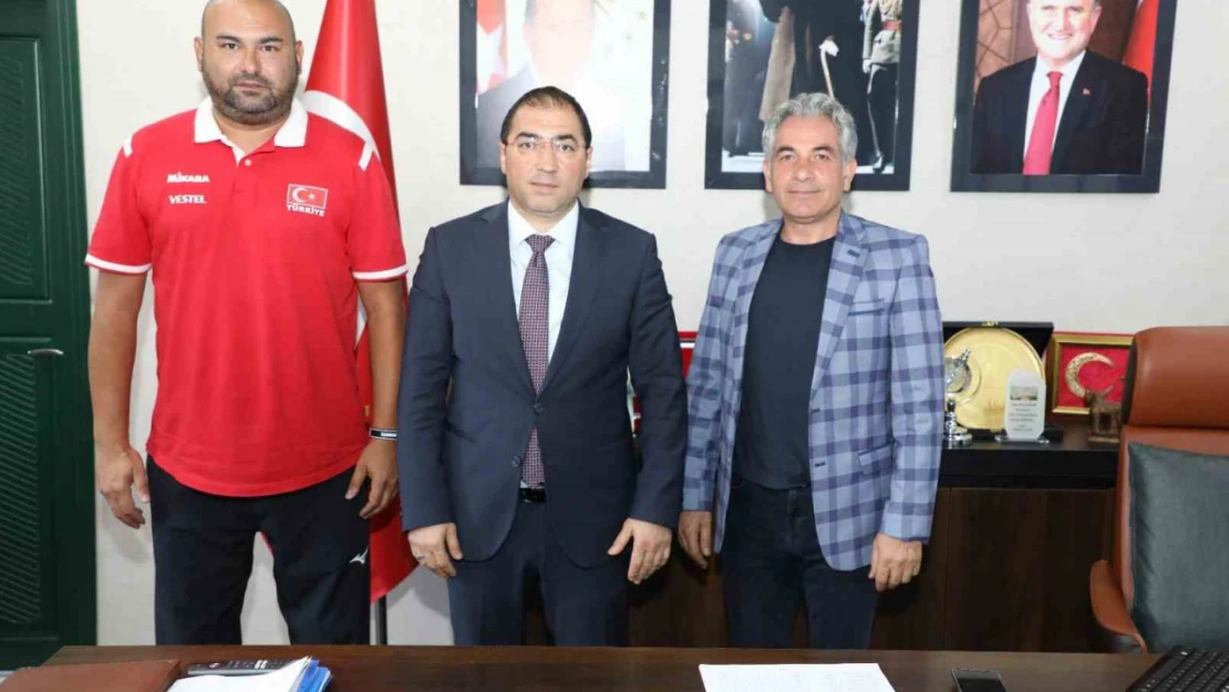 Ağrı'da 'Fabrika Voleybol Okulu' açılıyor