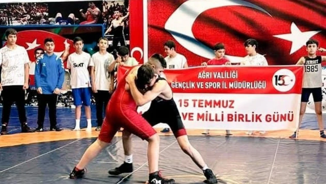 Ağrı'da 15 Temmuz Şehitleri anısına sportif müsabakalar düzenlendi