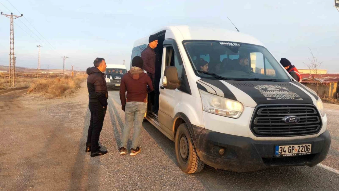 Ahlat'ta öğrenci servisleri denetlendi