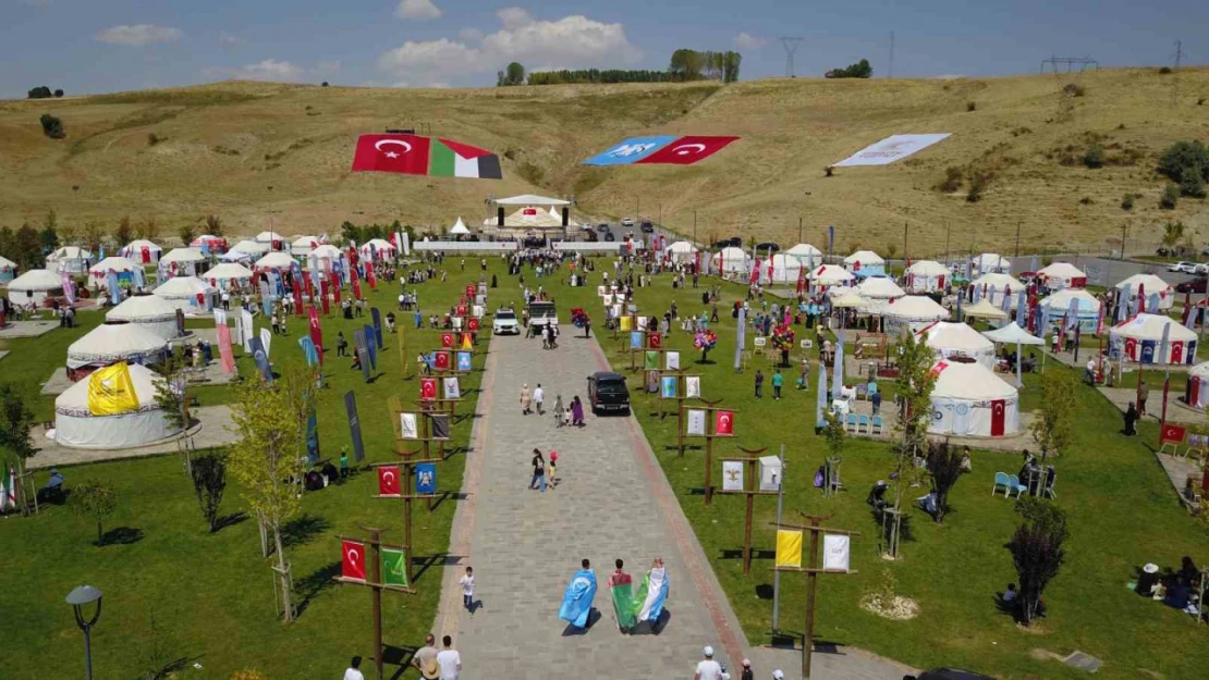 Ahlat'taki Malazgirt kutlamaları coşkuyla devam ediyor