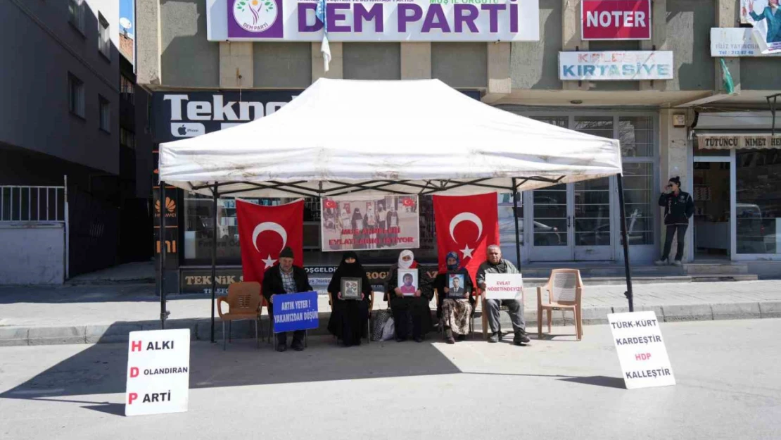 Ailelerin eylemleri devam ediyor