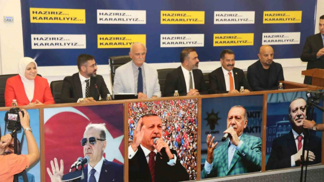 AK Parti Genel Başkan Yardımcısı Yılmaz, Bitlis'te partililerle buluştu