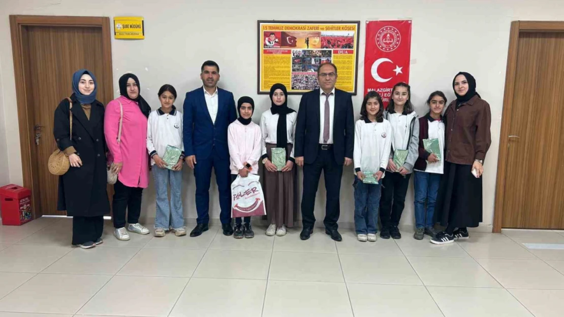 Alpaslan Kız İmam Hatip Lisesi öğrencilerinden büyük başarı