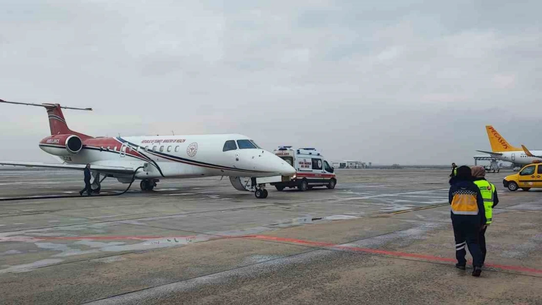 Ambulans uçak kalp ve karaciğer yetmezliği olan minik kız için havalandı