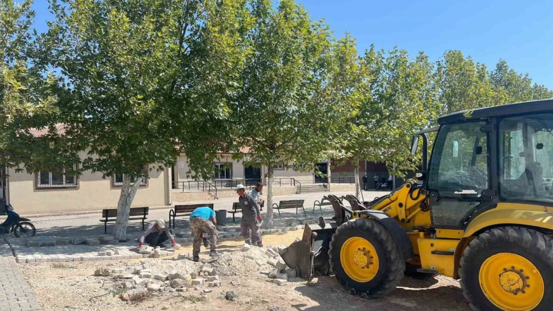 Araban ilçe mezarlığında çevre düzenlemesi çalışmaları devam ediyor