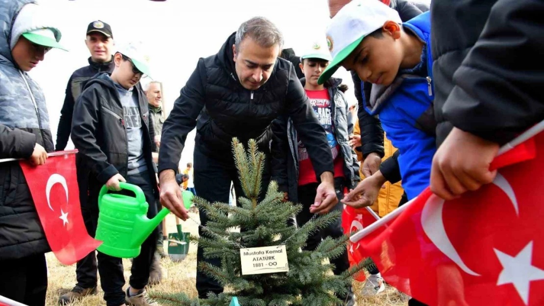 Ardahan'da fidanlar toprakla buluştu