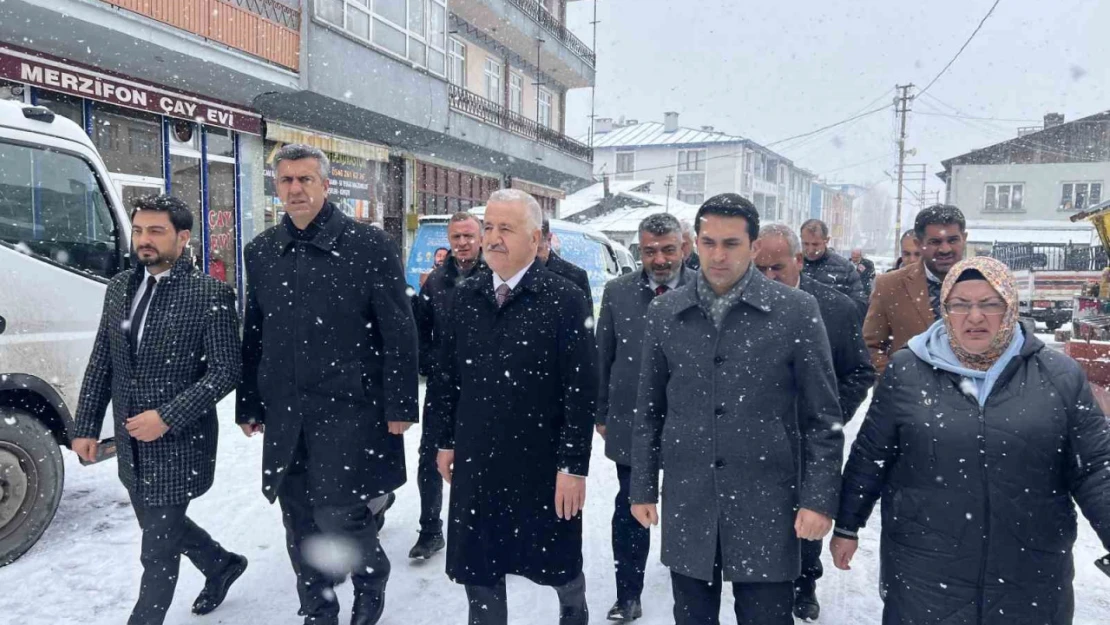 Arslan Sarıkamış'ta esnaf ve vatandaşlarla buluştu