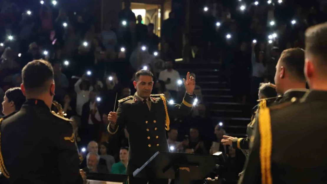 Askeri bandodan 19 Mayıs'a özel konser