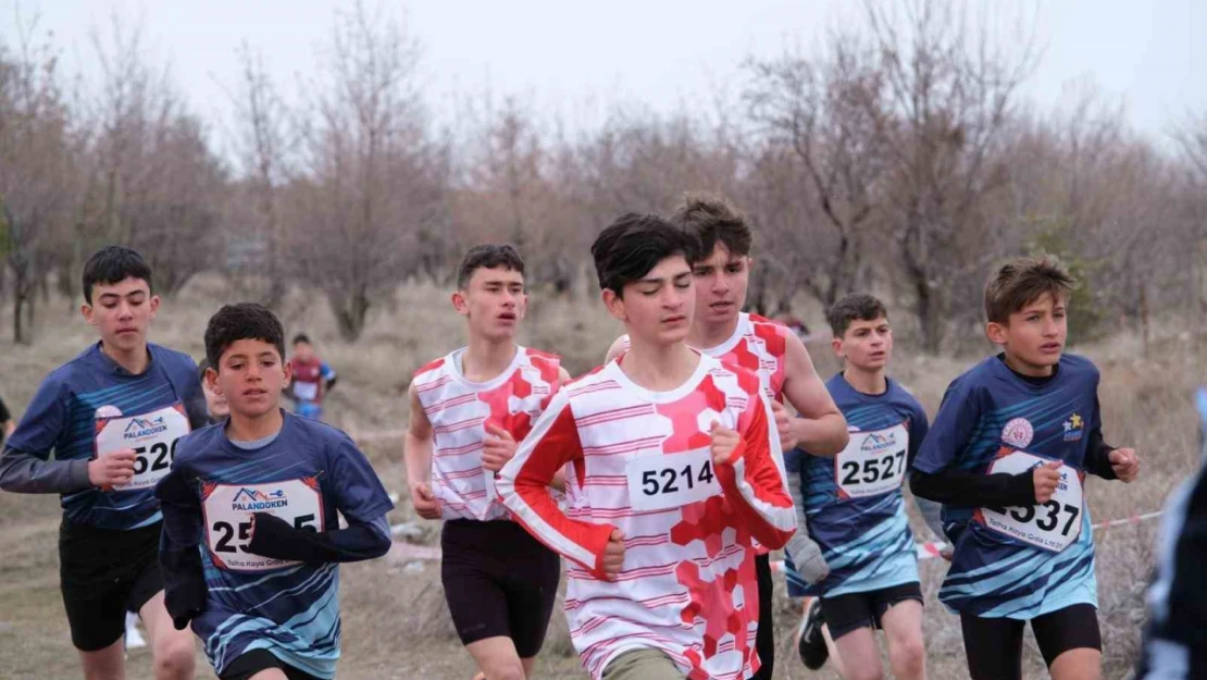 Atletizmi Geliştirme Projesi'nde ilk kademe yarışmaları Erzincan'da gerçekleştirildi