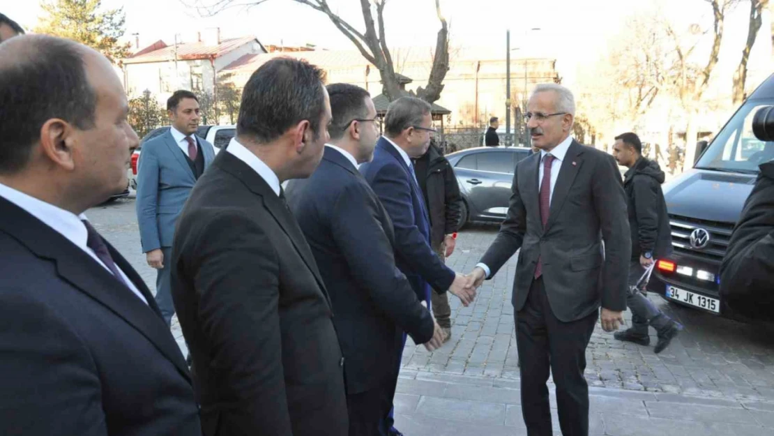 Bakan Uraloğlu, Kars İl Koordinasyon Toplantısı'na katıldı