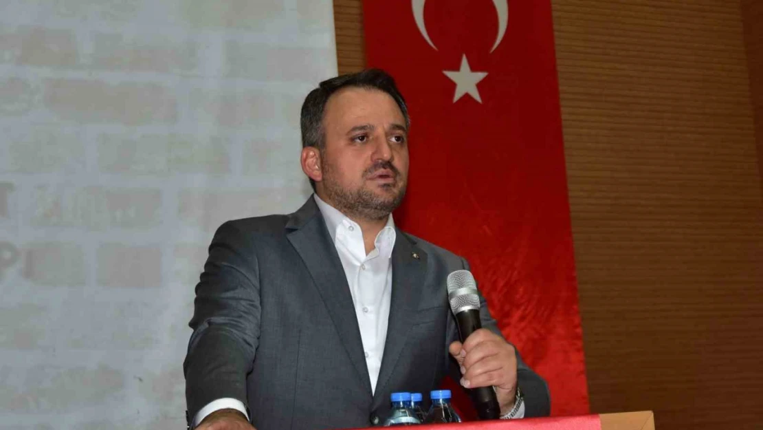 Bakan Yardımcısı Eminoğlu, Ahlat'ta gençlerle buluştu