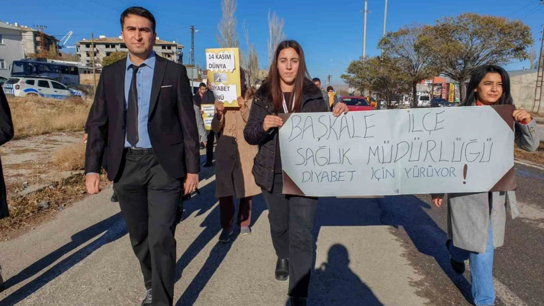 Başkale'de 'Diyabet Farkındalık Yürüyüşü' yapıldı