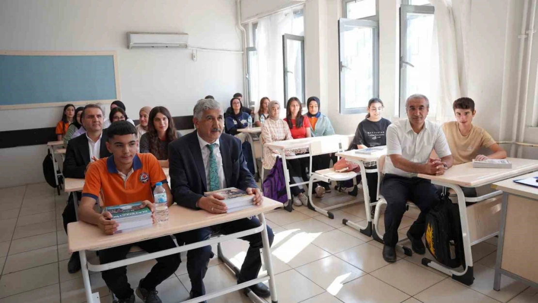 Başkan Hallaç, Çanakkale'den Gazze'ye vatan savunması konulu ilk derse katıldı