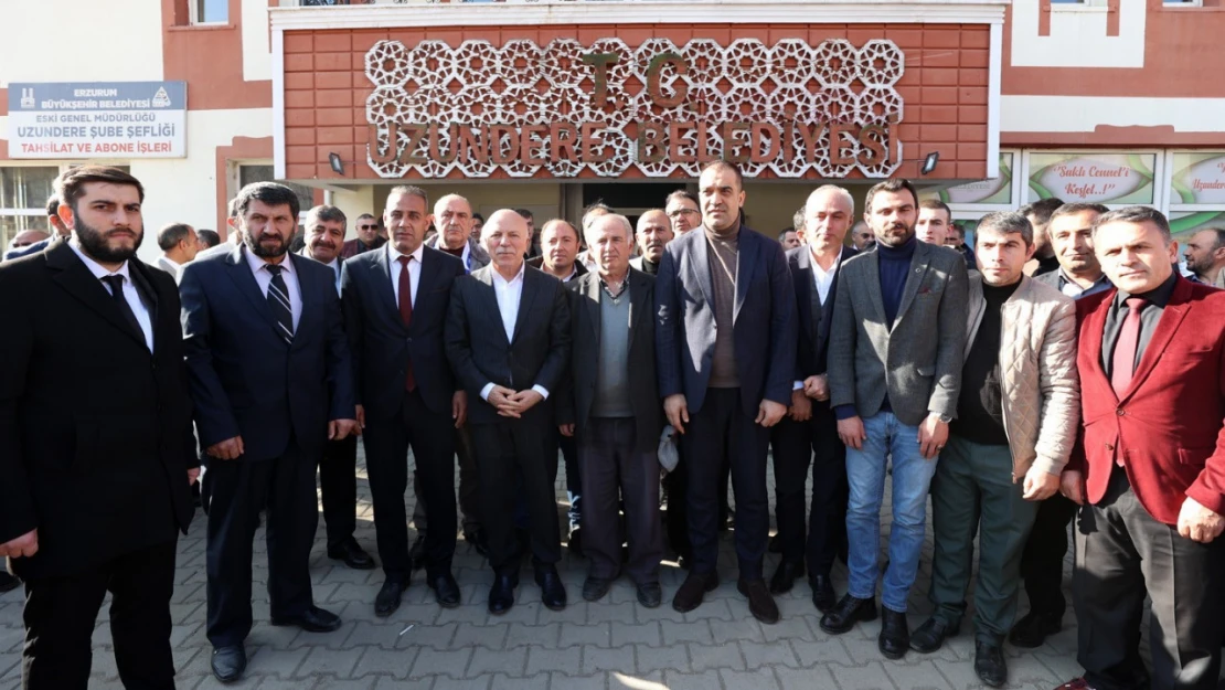 Başkan Sekmen Uzundere'ye çıkarma yaptı
