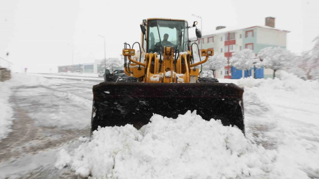 Bitlis'te 70 köy yolu ulaşıma kapandı