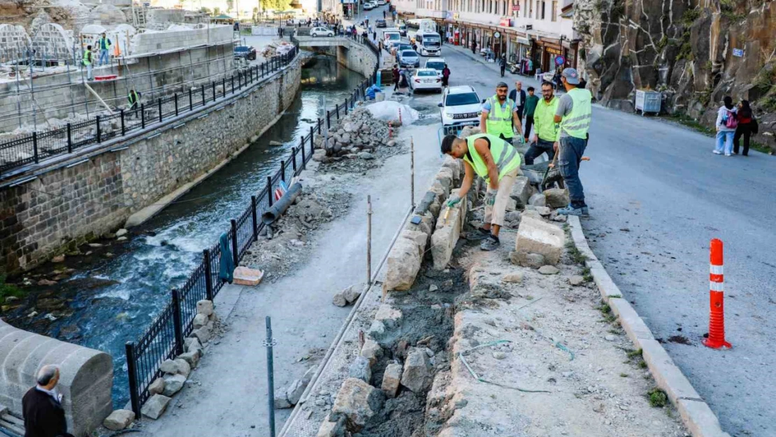 Bitlis'te tarihi doku yeniden canlanıyor