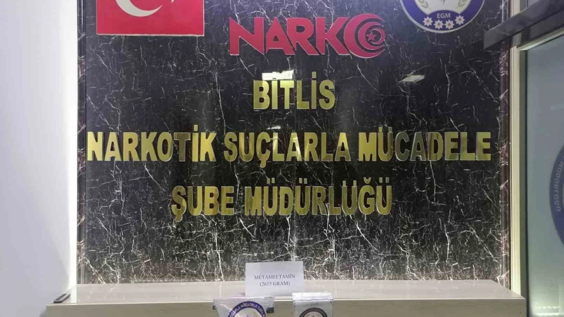 Bitlis'te yangın tüpü içinde metanfetamin ele geçirildi