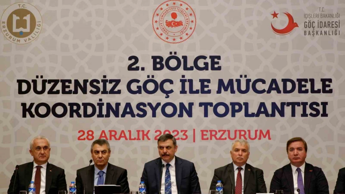 Bölge valileri düzensiz göçle mücadele için Erzurum'da toplandı