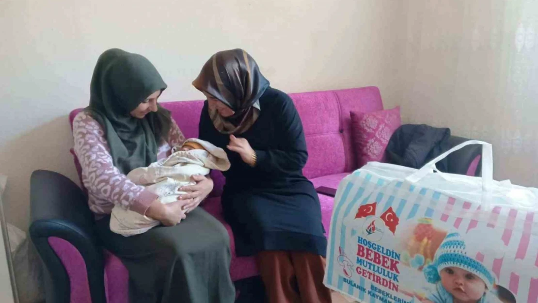 Bulanık'ta 'Hoşgeldin Bebek' projesi hayata geçirildi