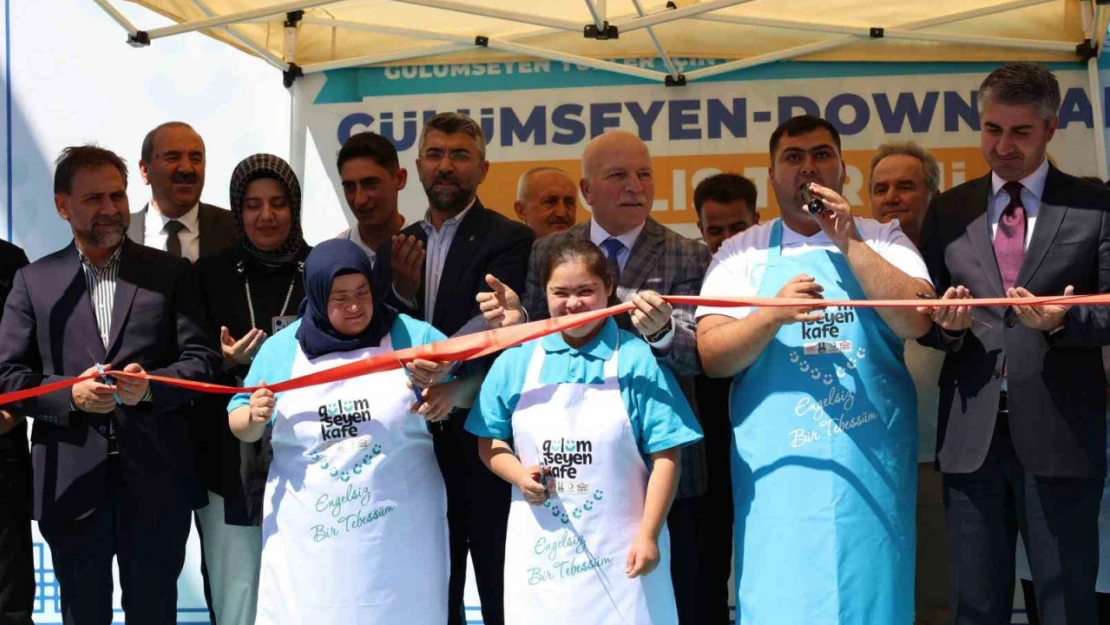 Büyükşehir'den 'Gülümseyen Yüzler' için örnek bir hizmet