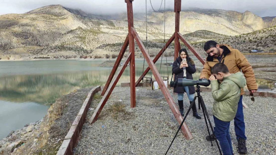 Çocuklar doğa ile buluştu, yaban hayatını gözlemledi