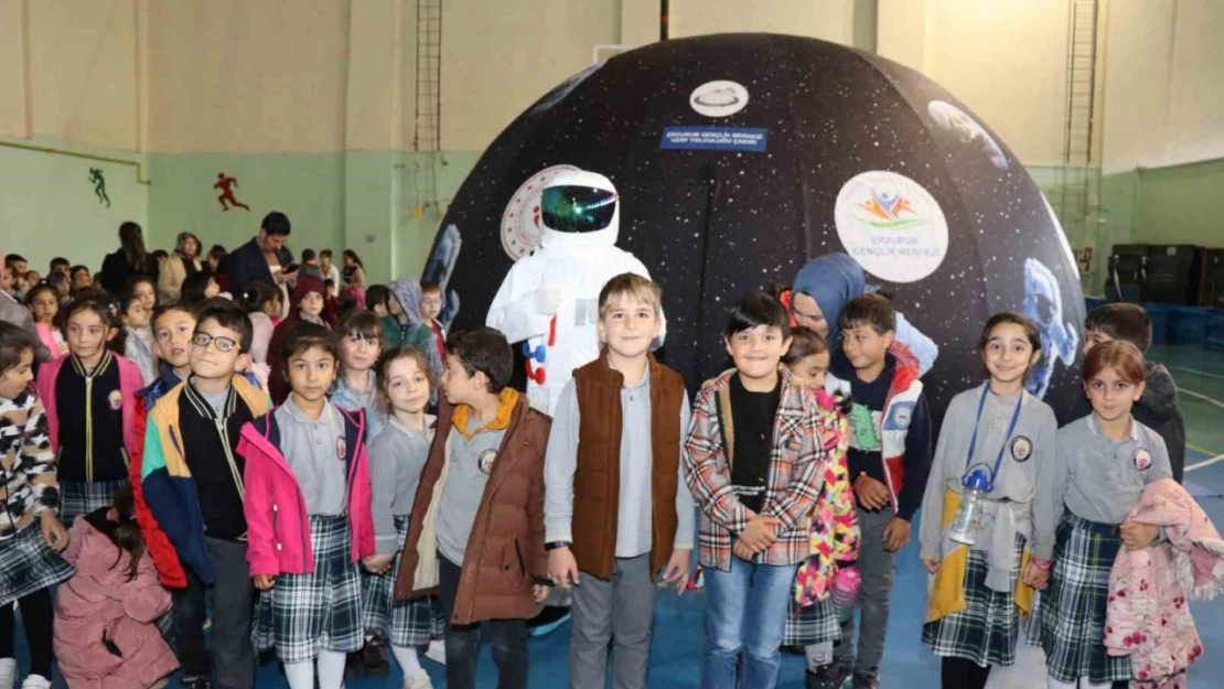 Çocukların 'Uzay Yolculuğu Çadırı' ilgisi