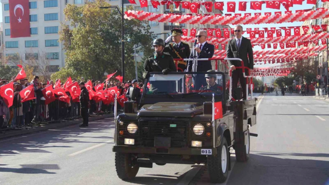 Cumhuriyet Bayramı Sivas'ta coşkuyla kutlandı