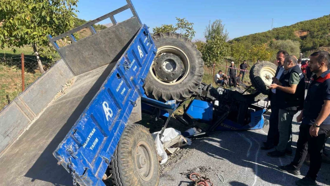 Devrilen traktörün altında kalan sürücü hayatını kaybetti