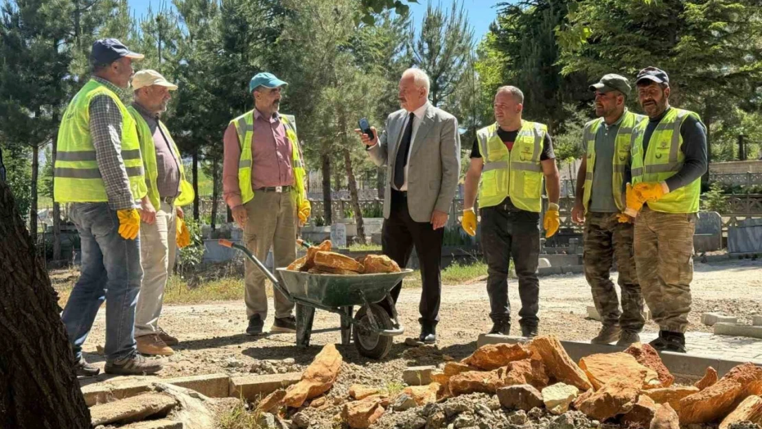 Doğanşehir Belediyesi'nin üst ve alt yapı çalışmaları sürüyor