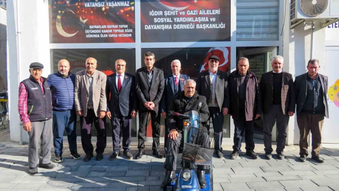 Emniyet Müdürü Erden Sakarya'dan, Iğdır Şehit ve Gazi Aileleri Sosyal Yardımlaşma ve Dayanışma Derneğine ziyaret