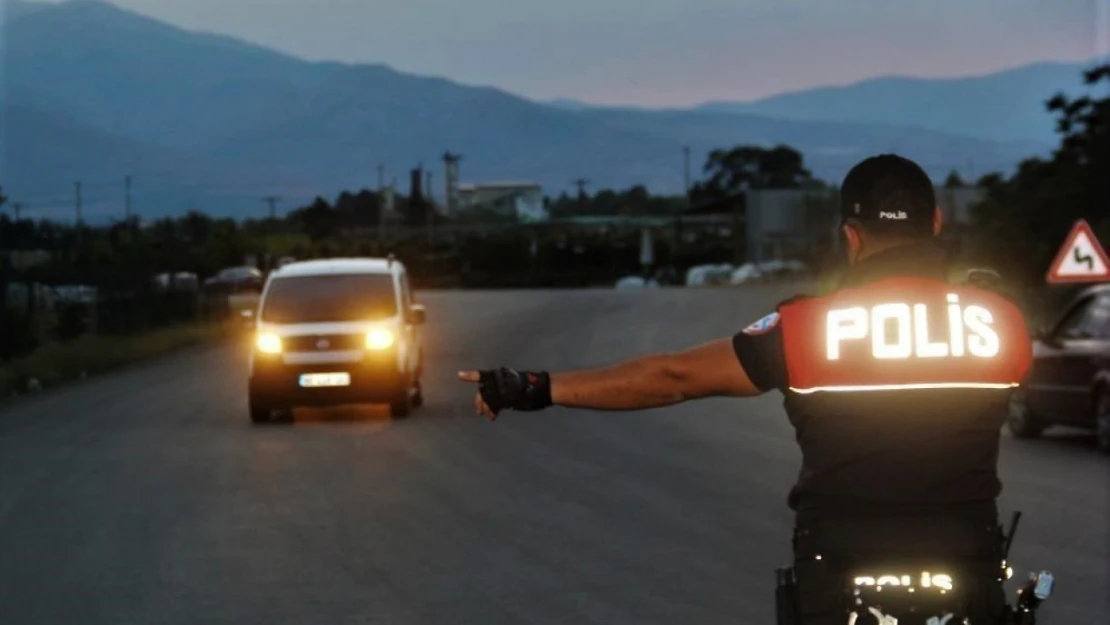 Erzincan'da 20 yıl 11 ay kesinleşmiş hapis cezası bulunan 17 kişi yakalandı