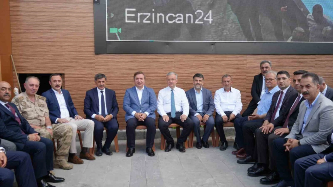 Erzincan'da bin kişiye aşure ikramı