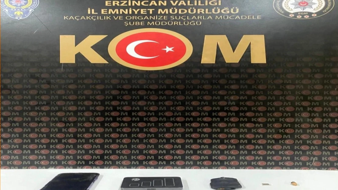 Erzincan'da ehliyet sınavında kurdukları düzenek 'pes' dedirtti