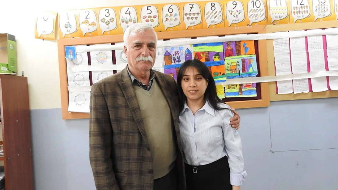 Erzincan'da iki kadının aday olduğu seçimde oylar eşit çıkınca muhtar kura ile belirlendi