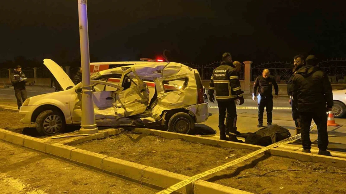 Erzincan'da trafik kazası: 2 ölü 4 yaralı