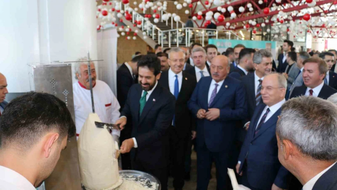 Erzincan'da Tulum Peyniri Dönerine yoğun ilgi