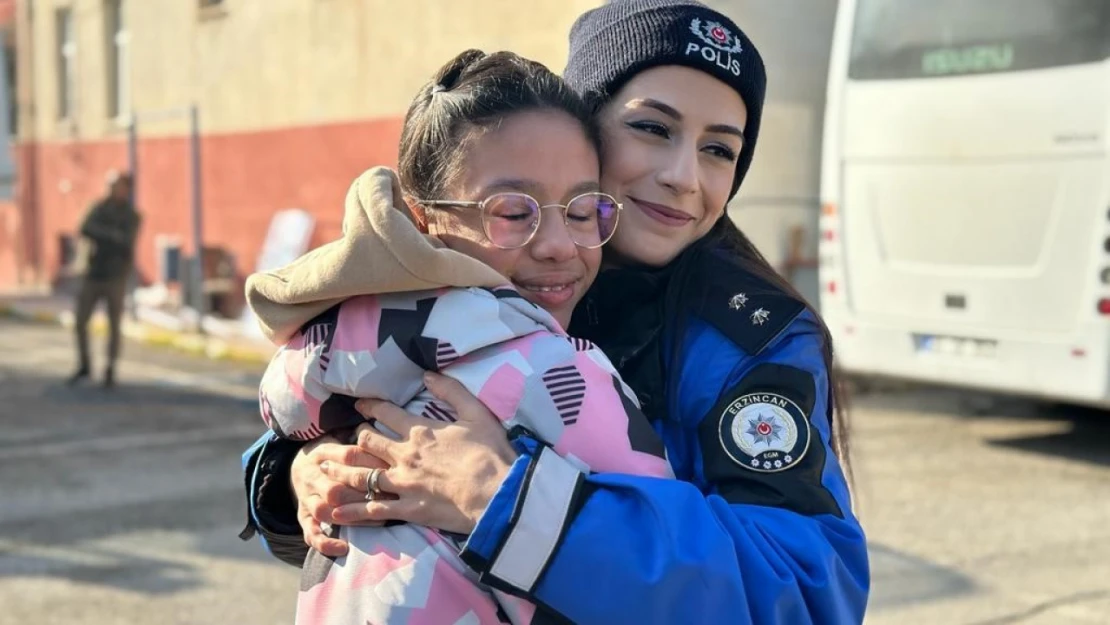 Erzincan polisinden sevgi operasyonu