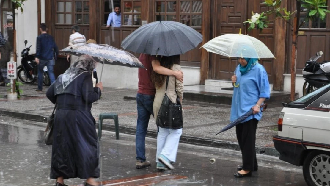 Erzincan ve Bayburt'ta sağanak yağış bekleniyor