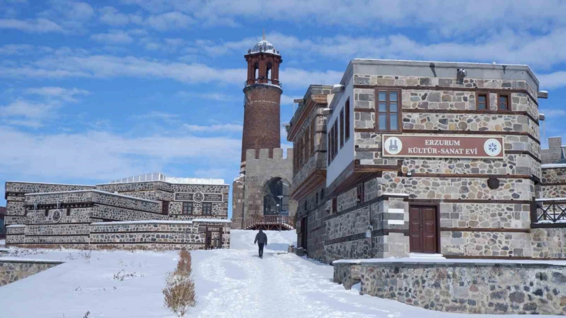 Erzurum'a kar yağışı geri dönüyor