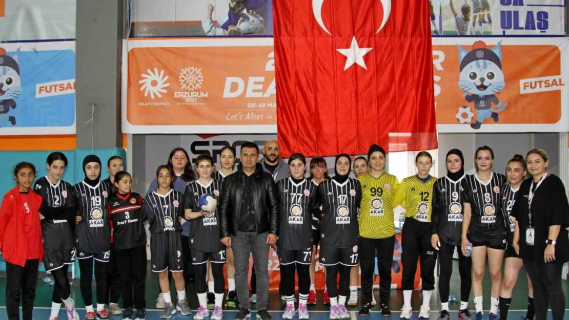 Erzurum ASH Spor Kulübü'nün hentbol galibiyeti