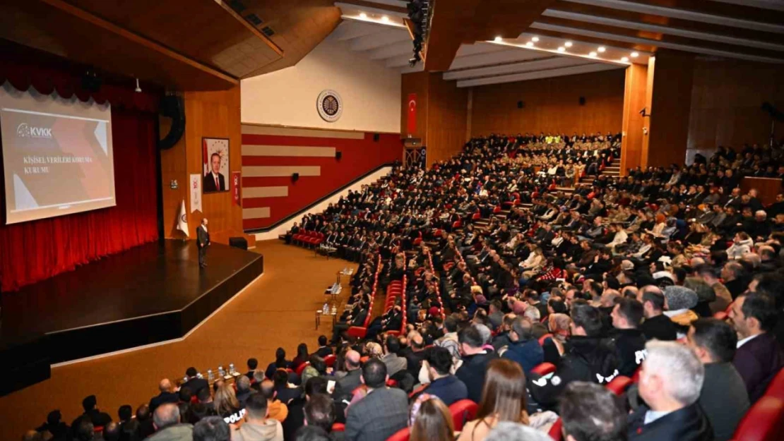 Erzurum'da 'Kişisel verilerin korunması' semineri