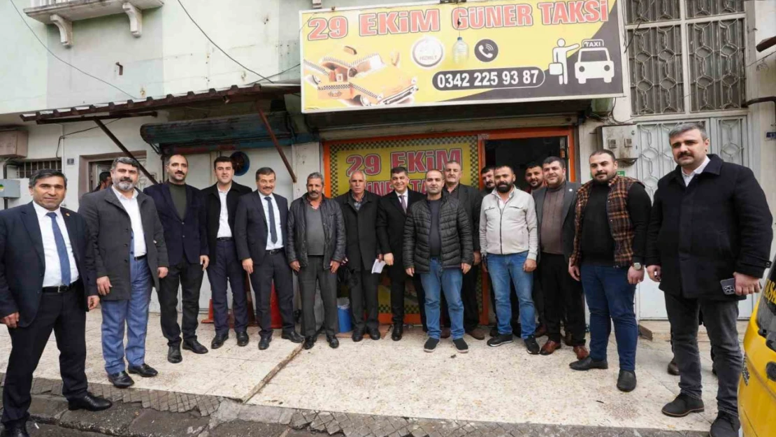 Fadıloğlu, taksi durağı esnafıyla bir araya geldi